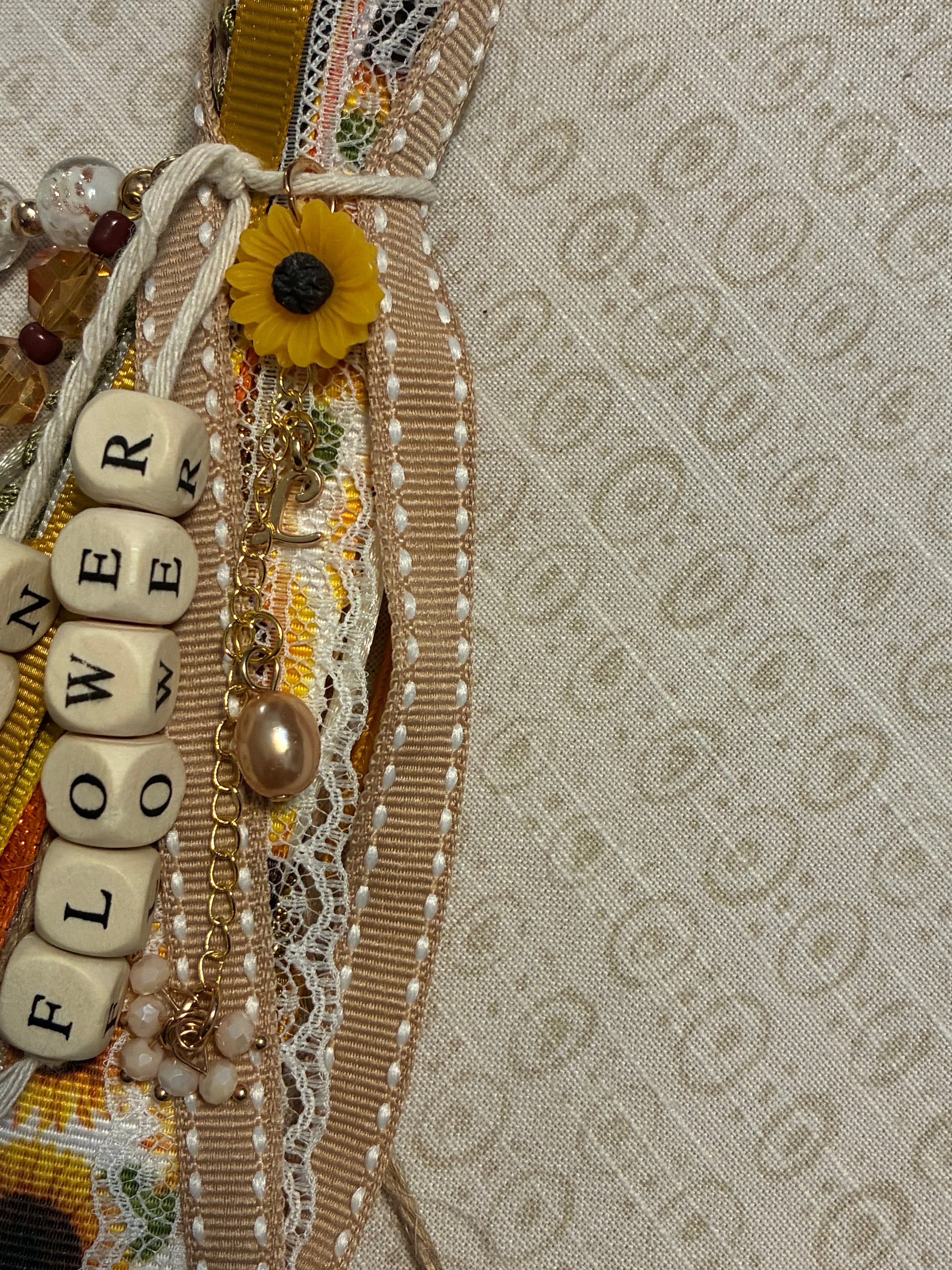 Field of Gold Tassel